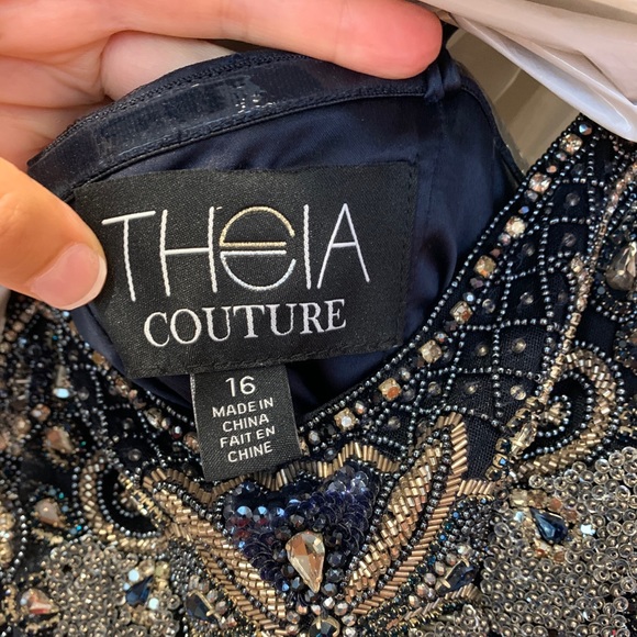 Neiman Marcus. Theia Couture - Picture 4 of 8